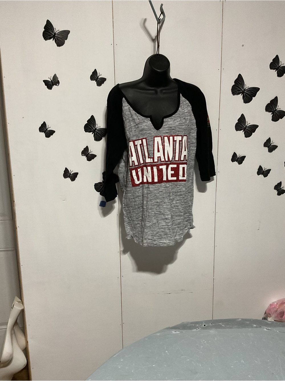Atlanta United Raglan Tee - Gray & Black